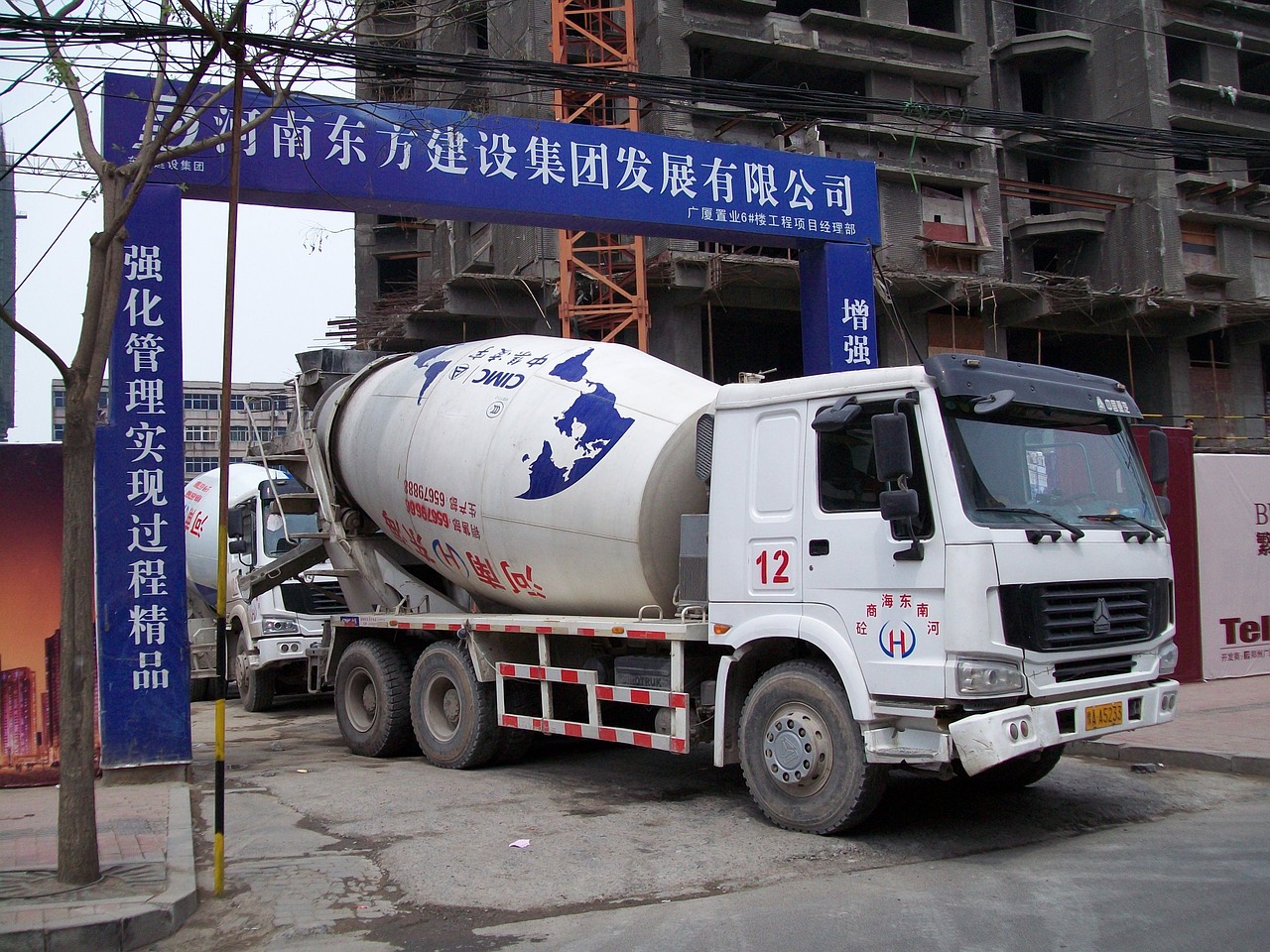 最新求租混凝土攪拌車，高效施工必備利器