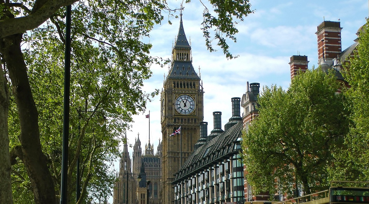 英國簽證最新動(dòng)態(tài)，更新內(nèi)容及其影響分析